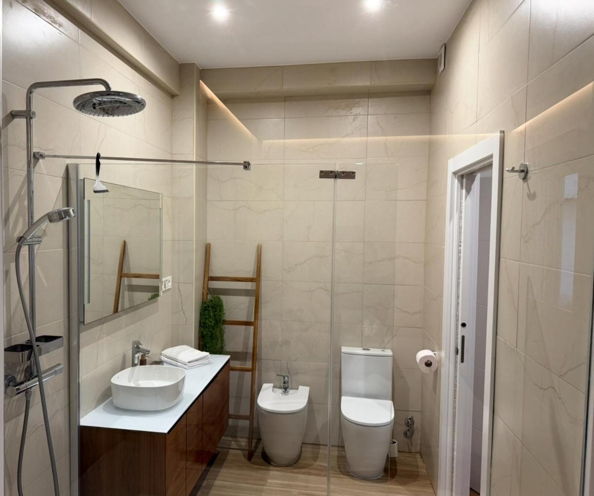Apartamento Nuevo Lujoso Suites Centro Bilbao Wifi ,Parking Gratis Экстерьер фото